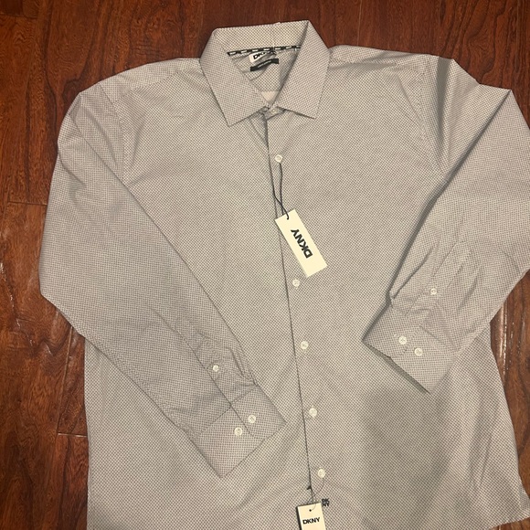 DKNY Men's XL Classic blue/white pattern button up Dress Shirt NWT - Picture 2 of 5